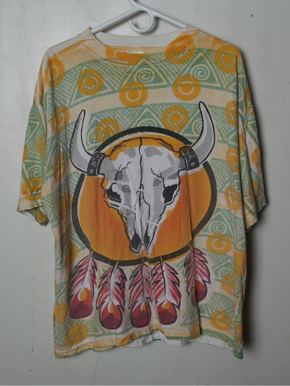 Short-Sleeve Graphic Tee with Skull & Feather Design - Yellow, Green